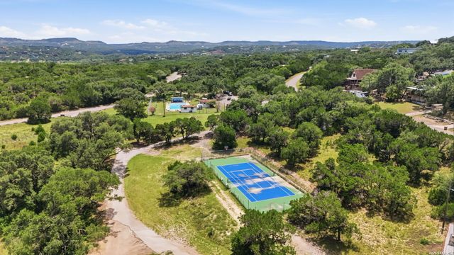 713 Firefly Dr, Canyon Lake, TX 78133