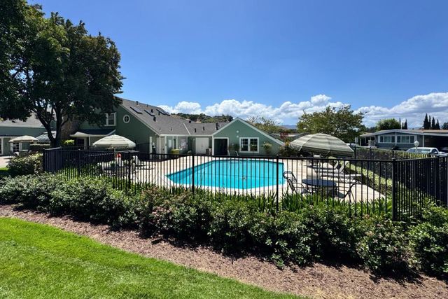 429 Millpond Drive, San Jose, CA 95125
