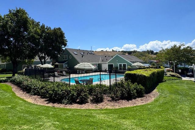 429 Millpond Drive, San Jose, CA 95125
