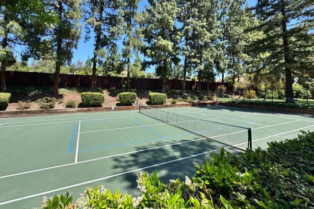 429 Millpond Drive, San Jose, CA 95125