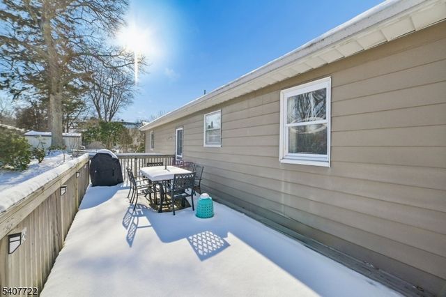 49 New York Ave, Jefferson Twp., NJ 07849