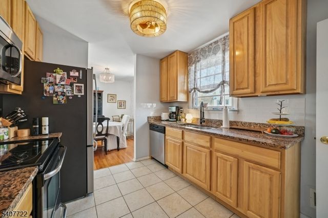 49 New York Ave, Jefferson Twp., NJ 07849