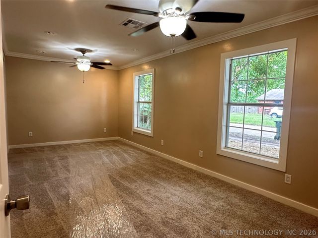 1331 W 7th Street, Okmulgee, OK 74447