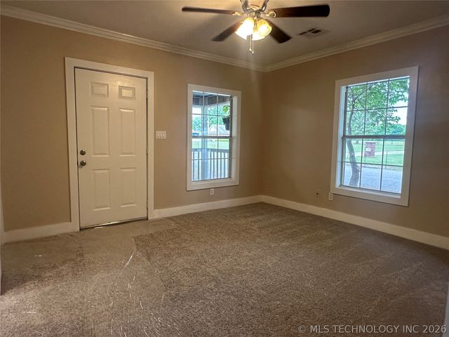 1331 W 7th Street, Okmulgee, OK 74447