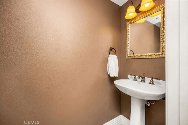25 Homestead, Trabuco Canyon, CA 92679