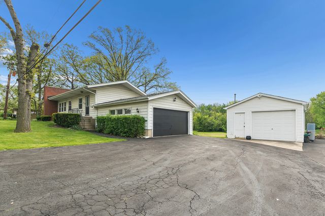 13 Riegel Oaks Lane, Homewood, IL 60430
