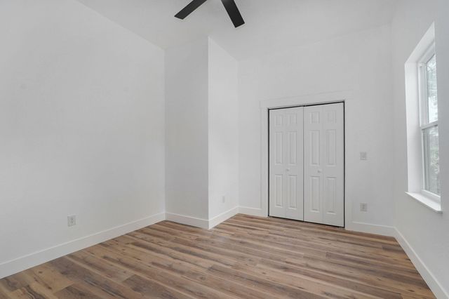 1511 N Missouri Avenue, Springfield, MO 65803