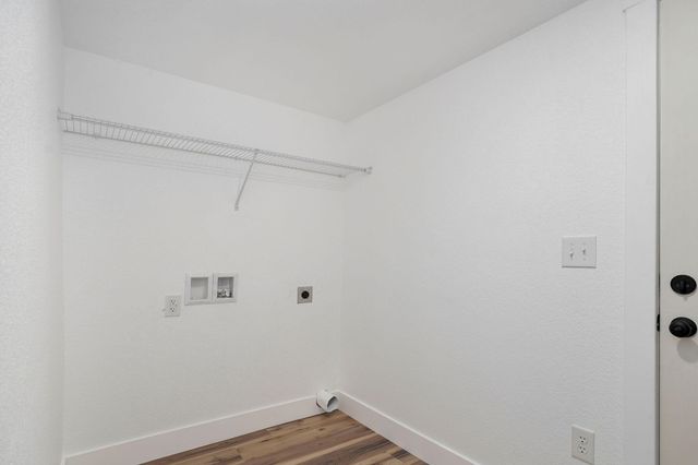 1511 N Missouri Avenue, Springfield, MO 65803
