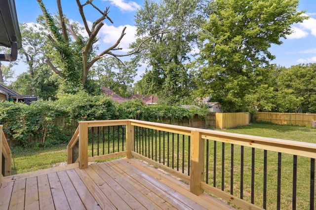 1511 N Missouri Avenue, Springfield, MO 65803