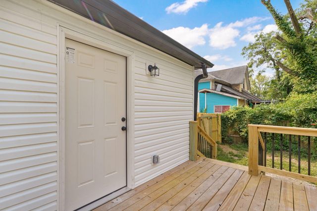 1511 N Missouri Avenue, Springfield, MO 65803