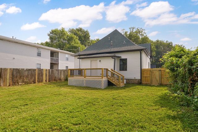 1511 N Missouri Avenue, Springfield, MO 65803