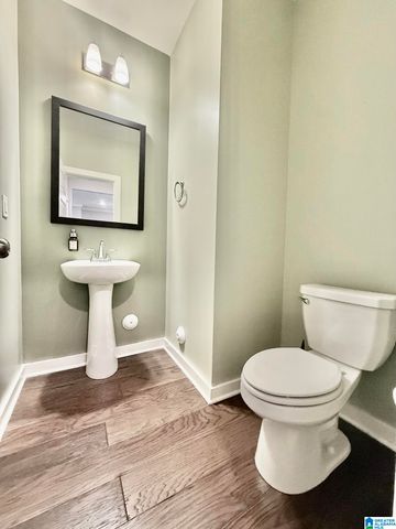 1037 UNALI LANE, Leeds, AL 35094