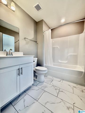 1037 UNALI LANE, Leeds, AL 35094