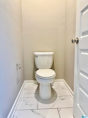 1037 UNALI LANE, Leeds, AL 35094