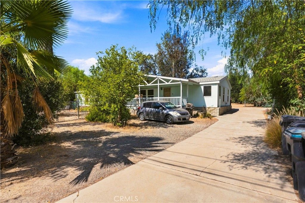 31215 Byers, Menifee, CA 92584 — exterior