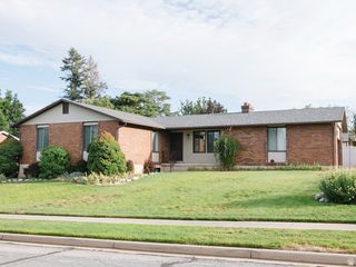 1157 E CREEKVIEW DR, Fruit Heights, UT 84037