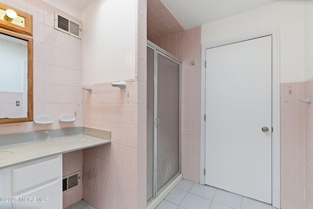 117 Harmony Avenue, Middletown, NJ 07748