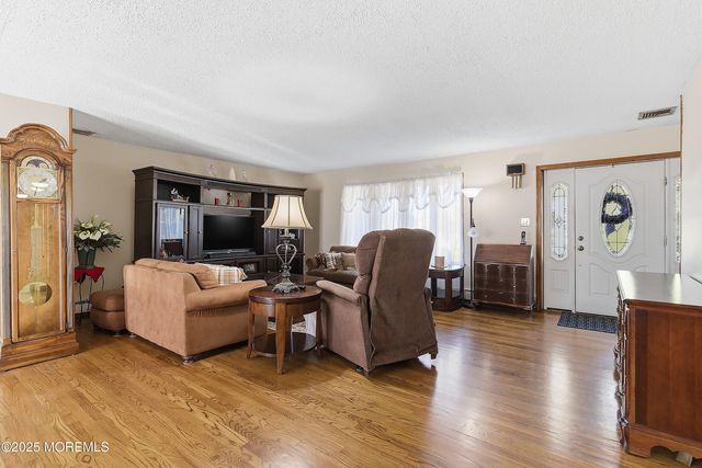 117 Harmony Avenue, Middletown, NJ 07748