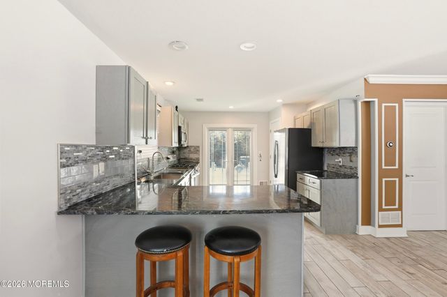 19 Forest Hill Avenue, Jackson, NJ 08527