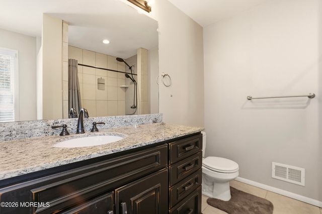 19 Forest Hill Avenue, Jackson, NJ 08527