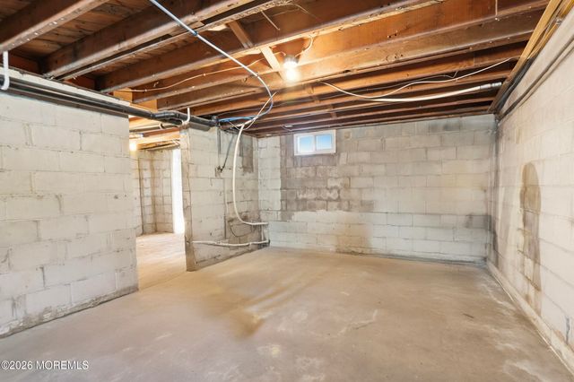 19 Forest Hill Avenue, Jackson, NJ 08527