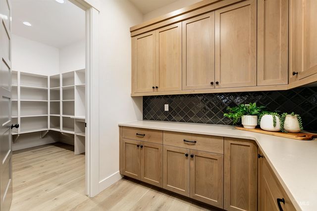 13331 N Spring Creek Way, Boise, ID 83714