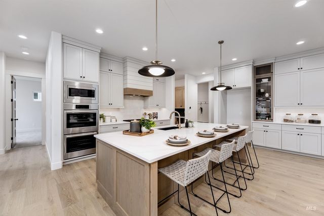 13331 N Spring Creek Way, Boise, ID 83714