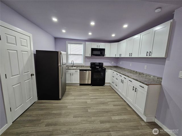 719 S Sprague Avenue, Tacoma, WA 98405