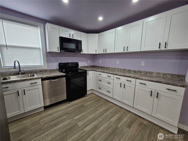 719 S Sprague Avenue, Tacoma, WA 98405