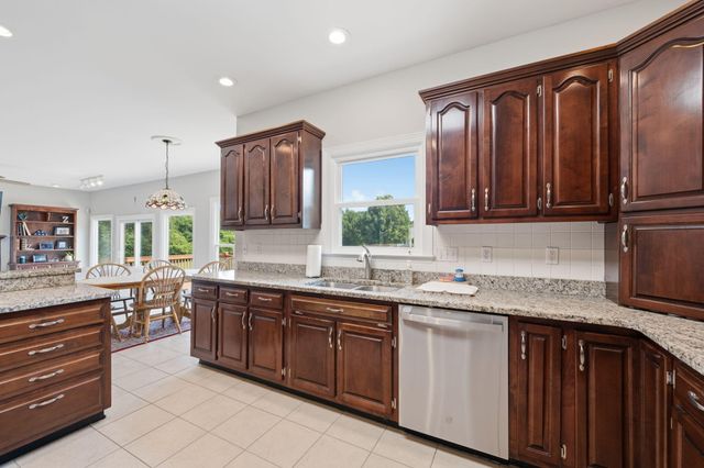 9920 Frost Creek Drive, Ooltewah, TN 37363