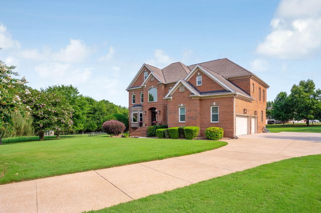 9920 Frost Creek Drive, Ooltewah, TN 37363
