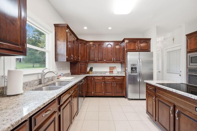 9920 Frost Creek Drive, Ooltewah, TN 37363