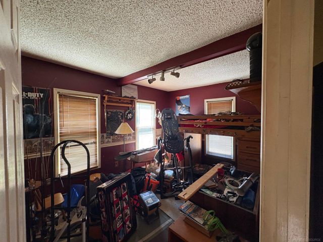 1926 Oakland Drive, Kalamazoo, MI 49008