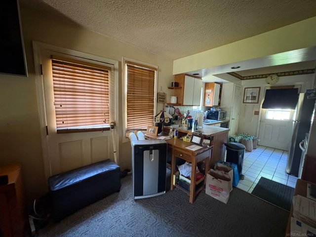 1926 Oakland Drive, Kalamazoo, MI 49008