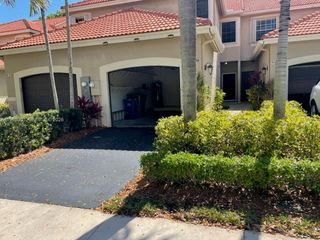 800 Sorrento Dr, Weston, FL 33326