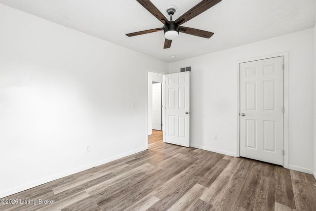 10612 Evanwood Dr, Louisville, KY 40228