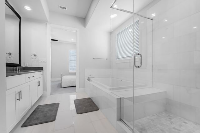 633 Dalton Lane, Irving, TX 75039