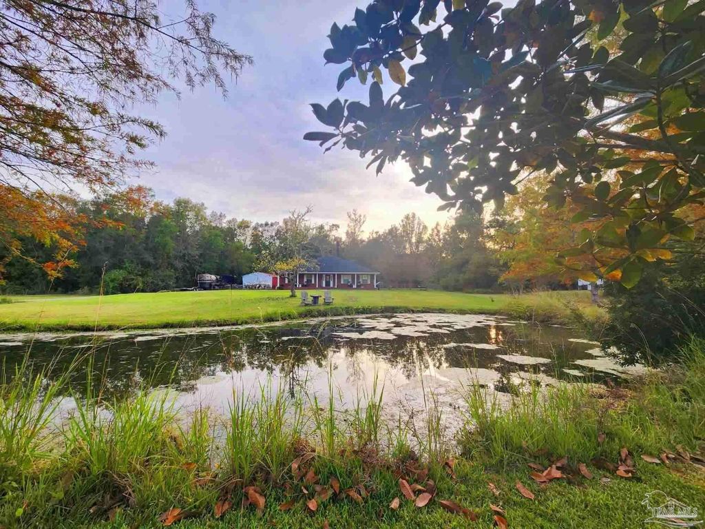 6165 Brickyard Rd, Molino, FL 32577