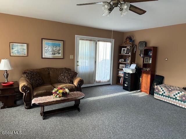 26 Woodlawn Court, Troy, NY 12180