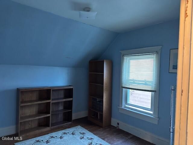 26 Woodlawn Court, Troy, NY 12180