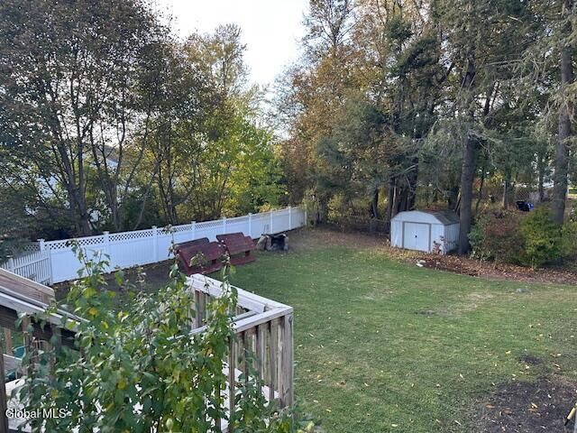 26 Woodlawn Court, Troy, NY 12180