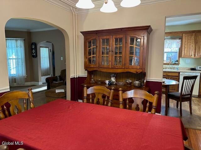 26 Woodlawn Court, Troy, NY 12180