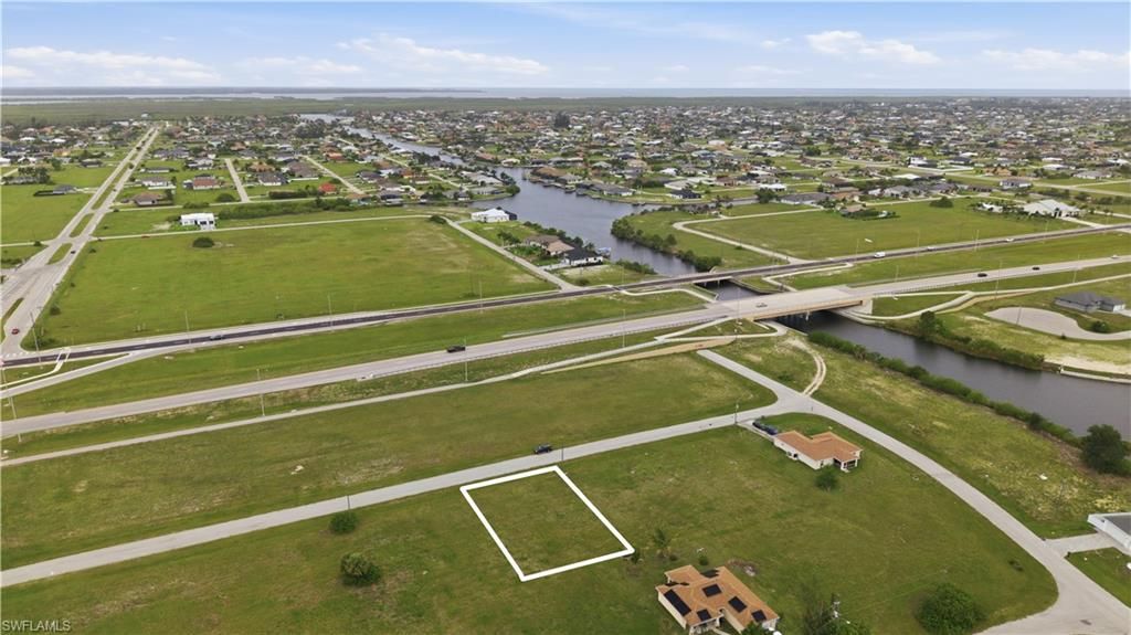 817 NW 31st PL, CAPE CORAL, FL 33993 — photo 4