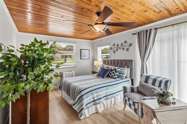 7130 EARLWOOD AVENUE, Mount Dora, FL 32757