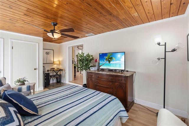 7130 EARLWOOD AVENUE, Mount Dora, FL 32757