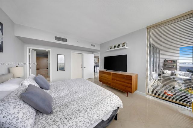 7929 West Dr 1503, North Bay Village, FL 33141