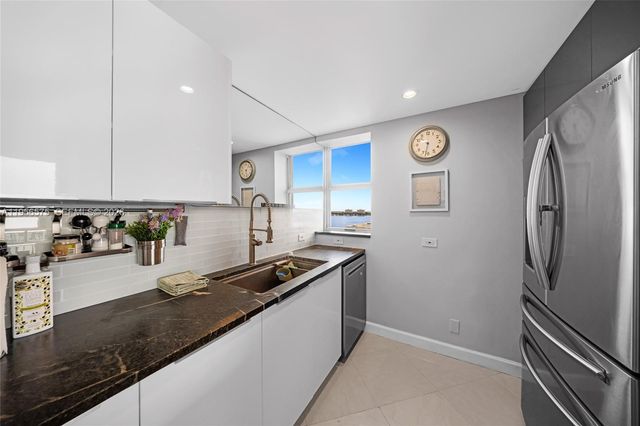 7929 West Dr 1503, North Bay Village, FL 33141