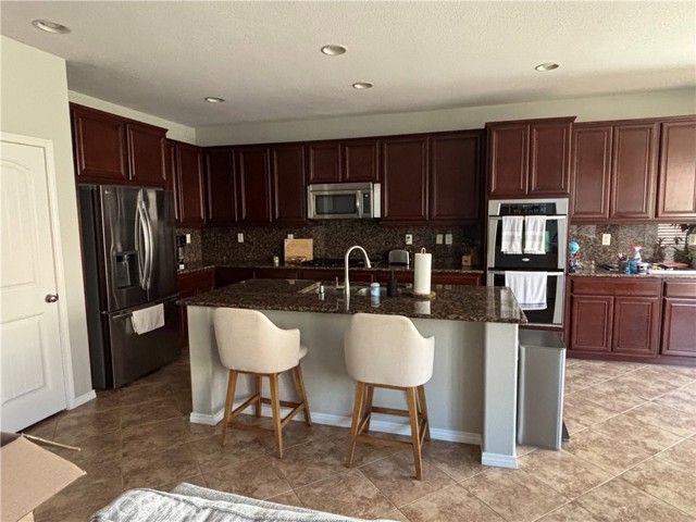 26330 Norma Jean Place, Murrieta, CA 92563