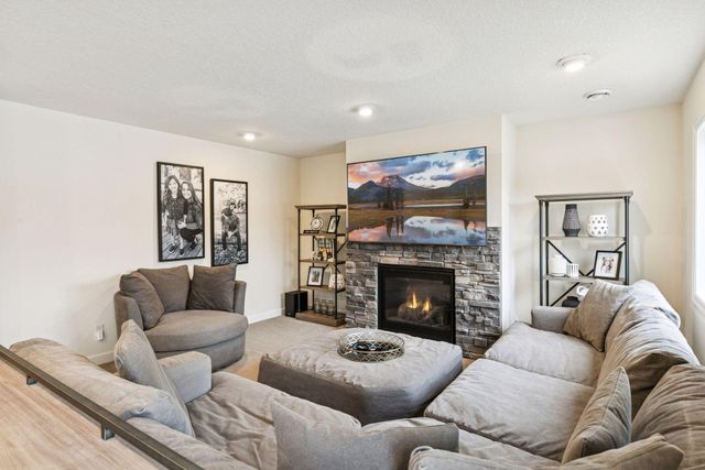 17990 Equinox Avenue, Lakeville, MN 55044