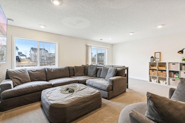 17990 Equinox Avenue, Lakeville, MN 55044